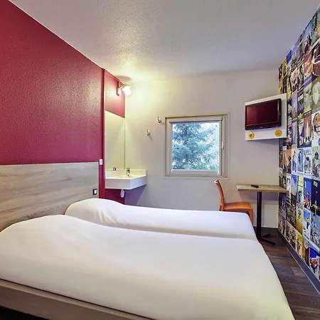 Hotelf1 Lille Englos Hotel Haubourdin