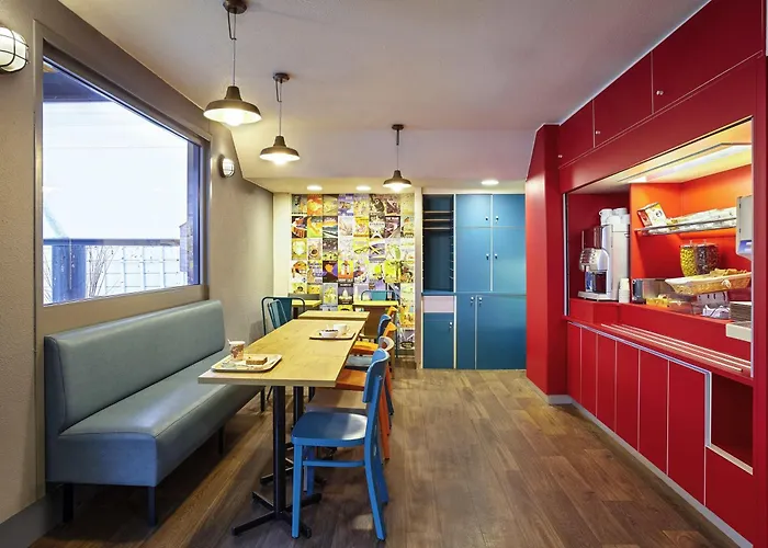 Hotelf1 Lille Englos